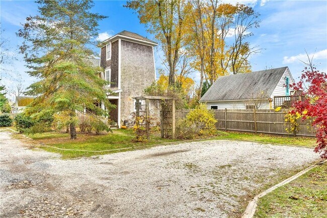 Building Photo - 52 County Rd