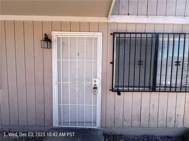 Building Photo - 4945 Kell Ln