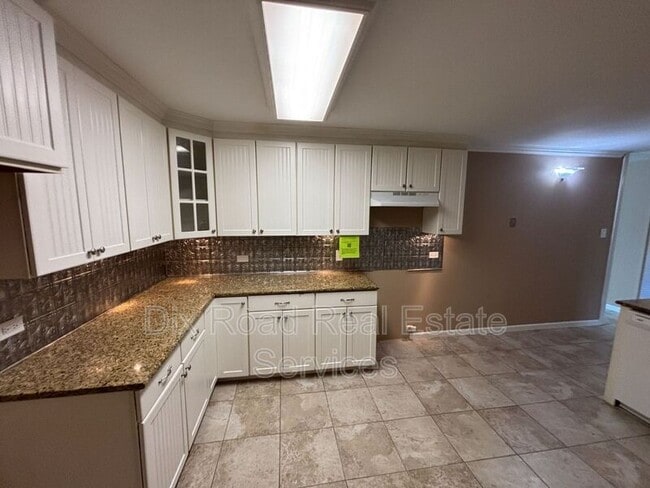 Building Photo - 4574 Mccormick Ln