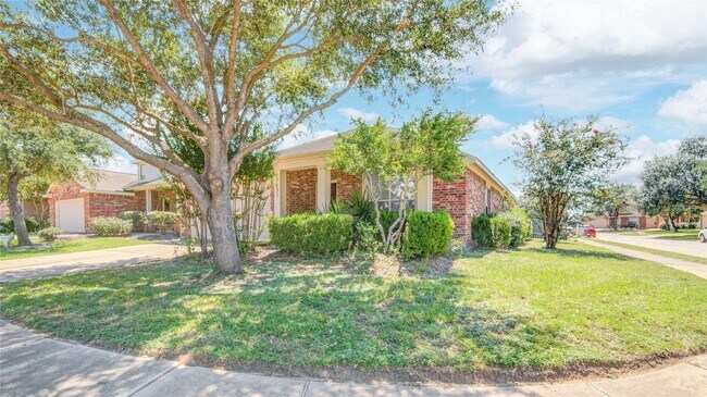 Building Photo - 17231 Hollow Sands Ct