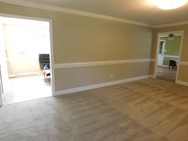 Building Photo - 509 W Wilson Creek Dr