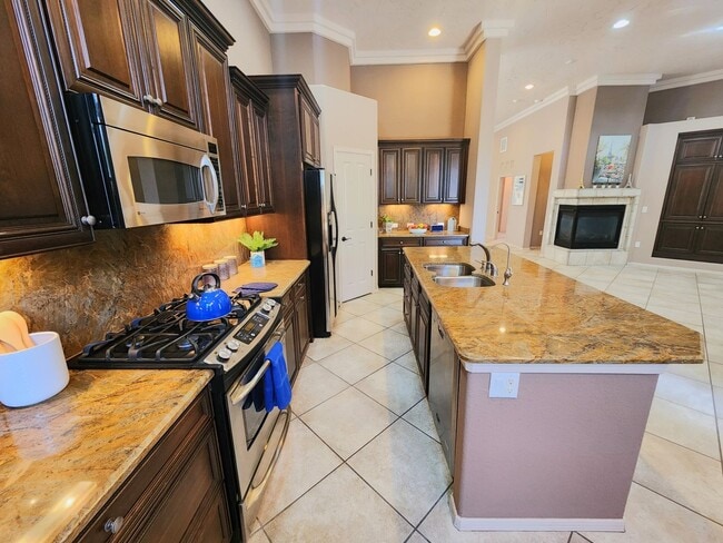 Building Photo - 3635 Arroyo Verde St