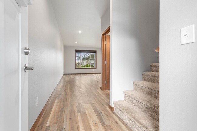 Building Photo - 313 Nooksack Ave