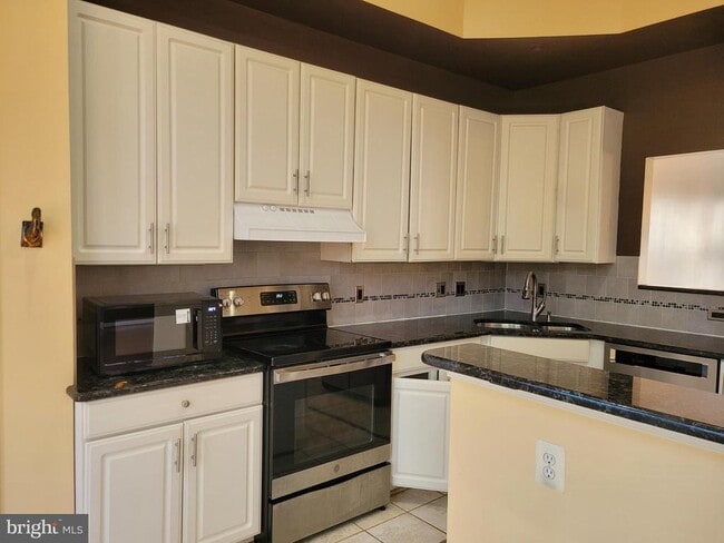 Building Photo - 13231 Copper Cove Way