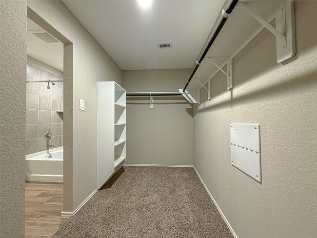 Building Photo - 12314 Morning Vis Dr