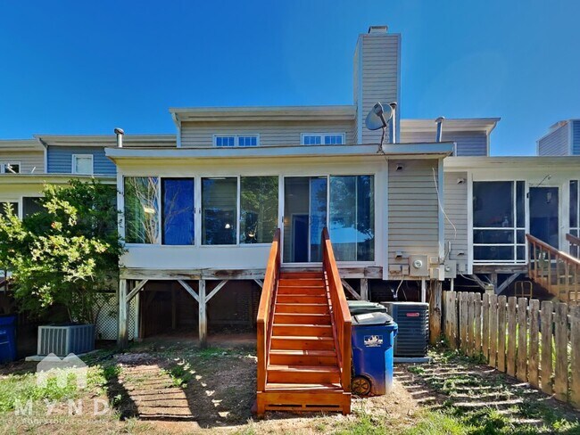 Building Photo - 2745 Sterling Park Dr