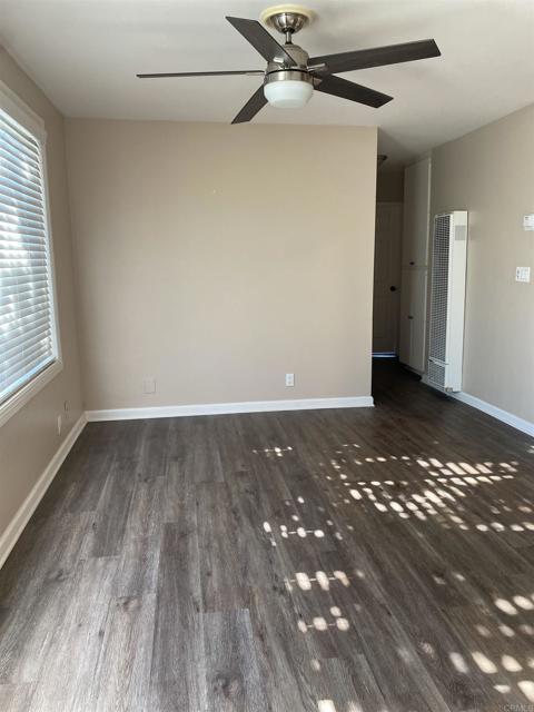 Building Photo - 2088 Montgomery Ave