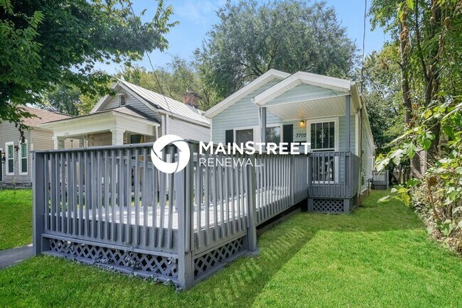 Building Photo - 3 Bedroom Pet-Friendly Home in Louisville,...