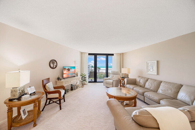 Building Photo - 260 Seaview Ct