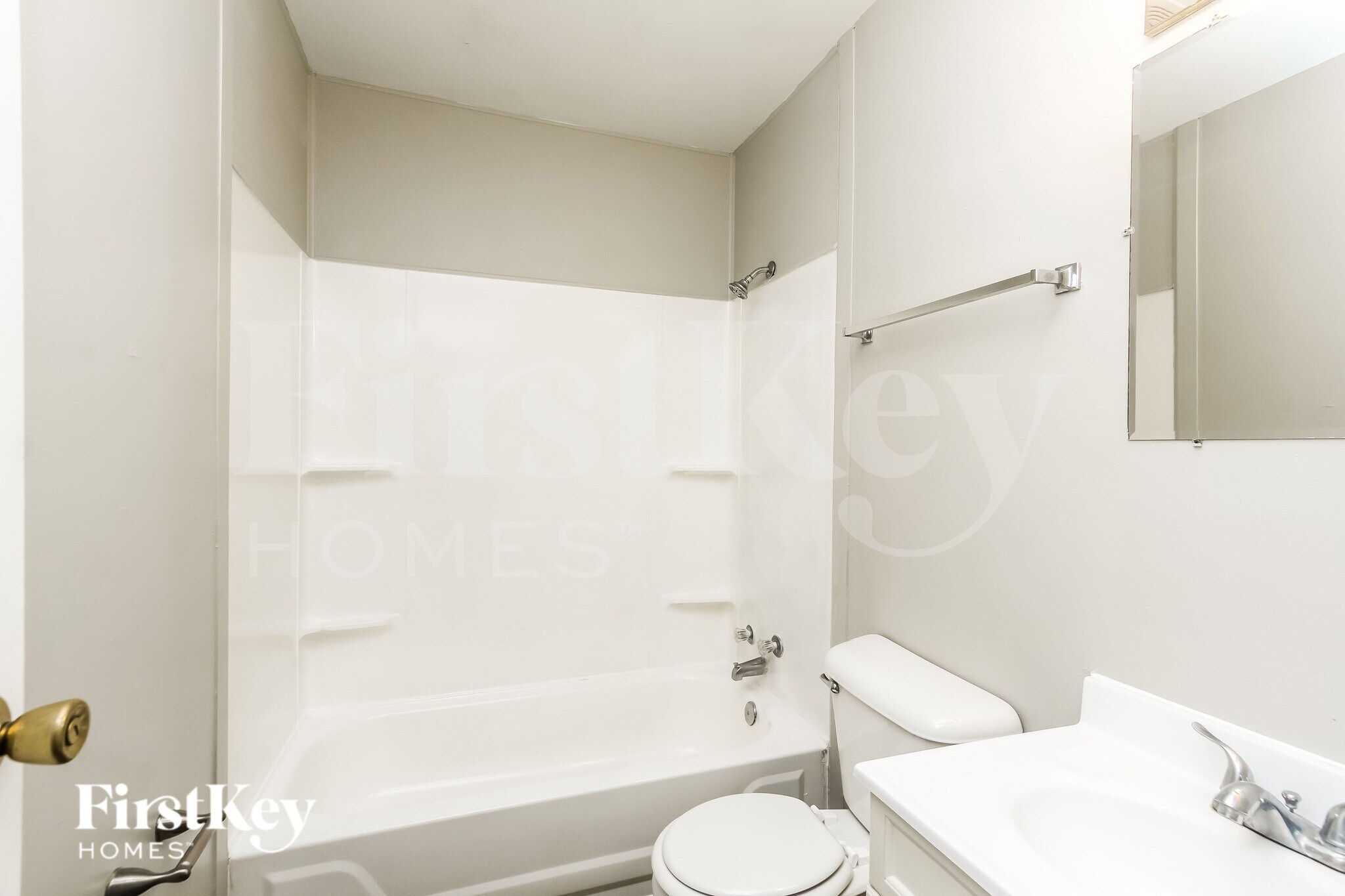 Building Photo - 1541 Younce St