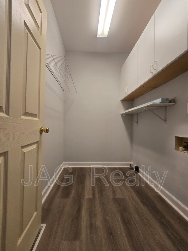 Building Photo - 3004 Honor Ct