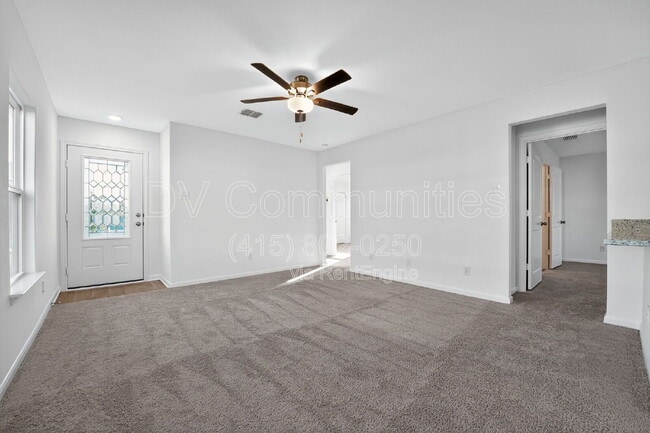 Building Photo - 582 Gabbro Gdns