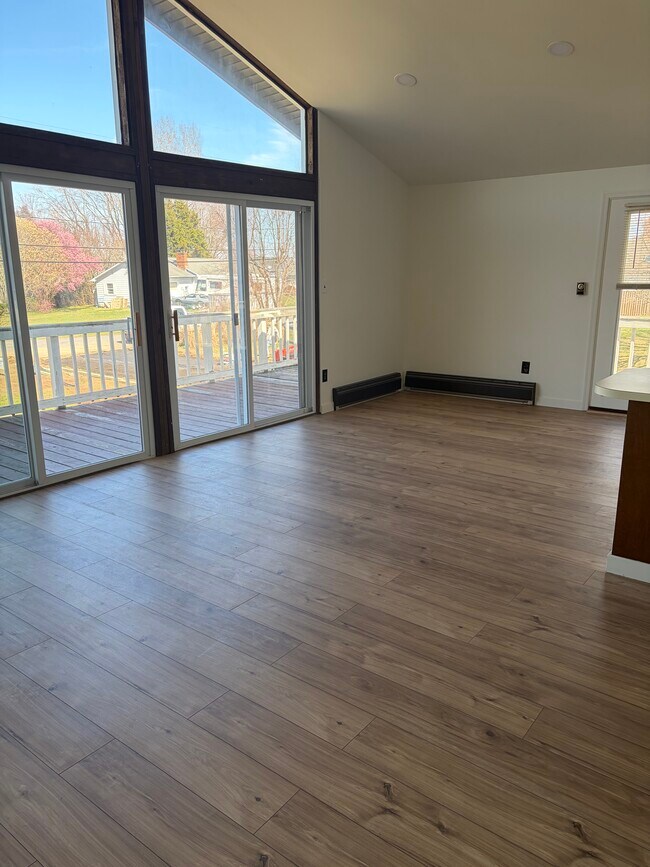 Living room - 12516 W Torquay Rd