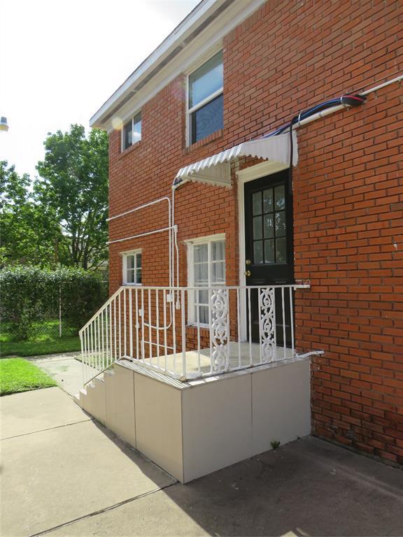 Building Photo - 5804 Newcastle St