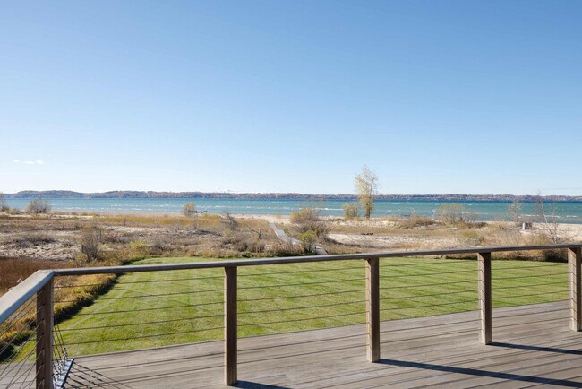 Building Photo - 11988 Cabana Shores Dr