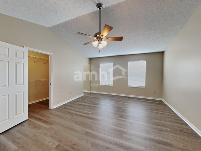 Building Photo - 6297 Satin Wood Dr