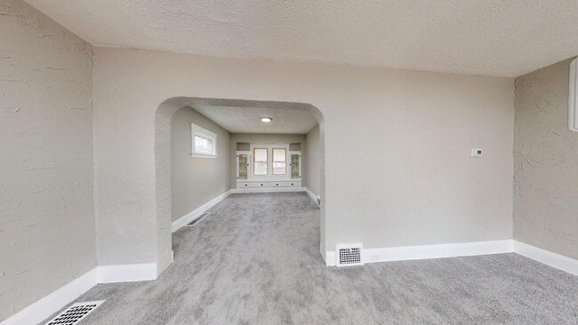 Building Photo - Old Brooklyn Area - 3 Bedroom Single Famil...