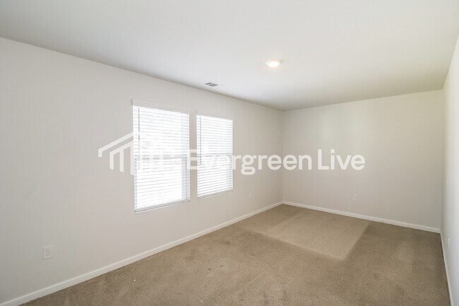 Building Photo - 108 Loblolly Ln