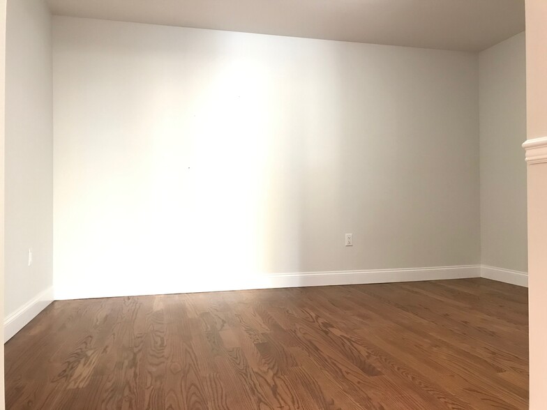 OTHER ROOM - 1613 Summit Ave
