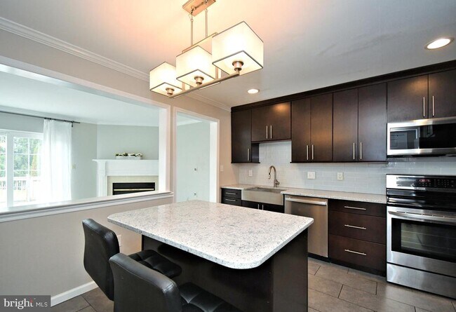 Building Photo - 4258 Red Oak Ct