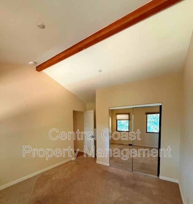 Building Photo - 66 E Carmel Valley Rd