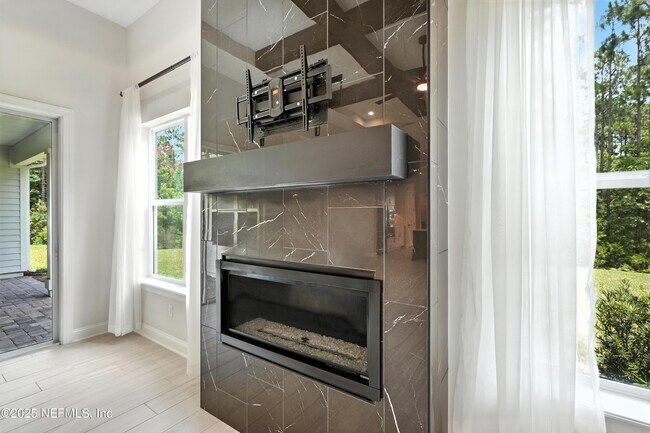 Building Photo - 480 Loosestrife Wy