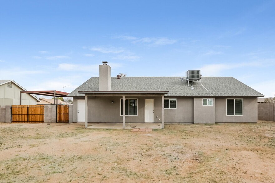 Building Photo - 9365 E Adobe Rd