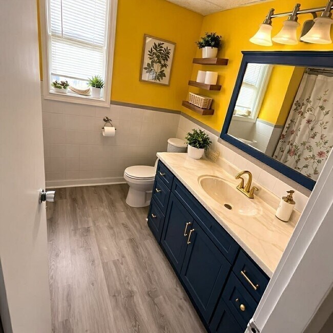 Building Photo - 55 Salisbury St