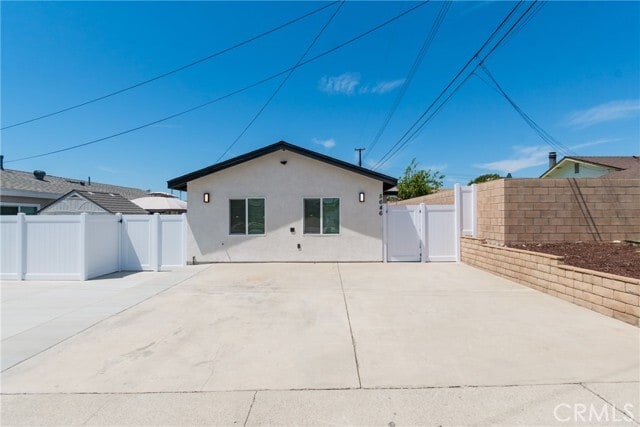 Building Photo - 5646 Deodar St