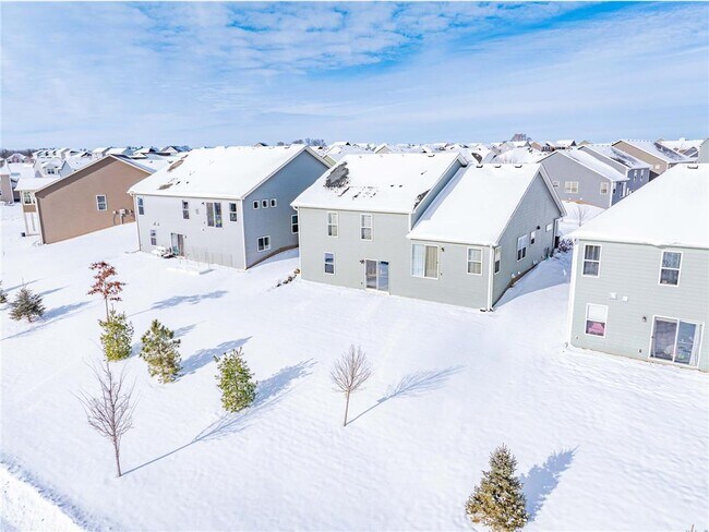 Building Photo - 143X Nutmeg Cir