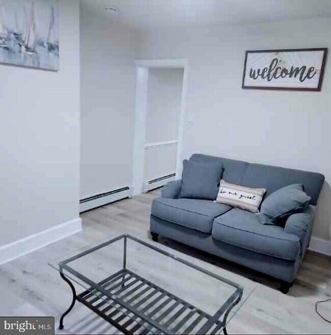 Building Photo - 480 W South St