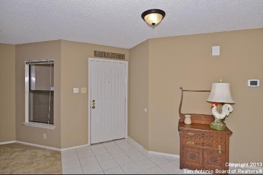 Building Photo - 9614 Fern Crest