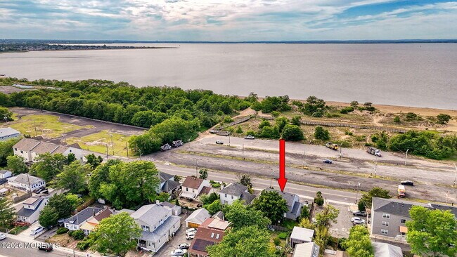 Building Photo - 450 Beachway Ave