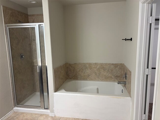 Building Photo - 24307 Hampton Terrace Ln