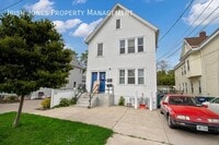 Building Photo - 180 Mackinaw St