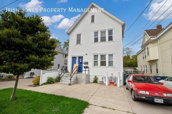 Primary Photo - 180 Mackinaw St