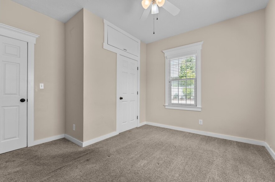 Building Photo - 503 E 900 S