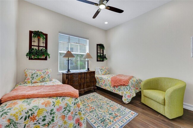 Building Photo - 2609 Estrella Dr