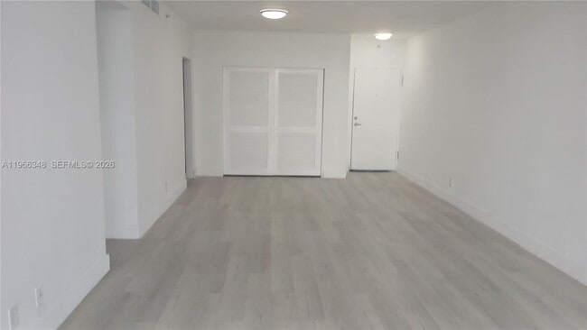 Building Photo - 3001 S Ocean Dr