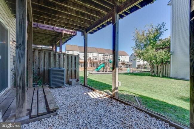 Building Photo - 6155 Early Autumn Dr