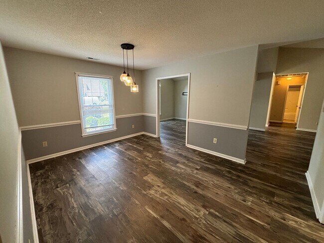Building Photo - 5405 Beretta Way