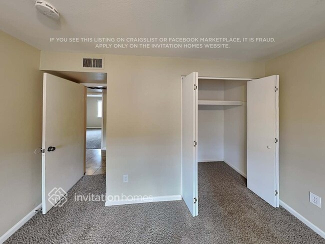 Building Photo - 1536 W Andorra Dr