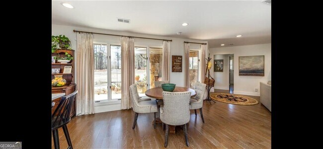 Building Photo - 5734 Wills Wood Cir