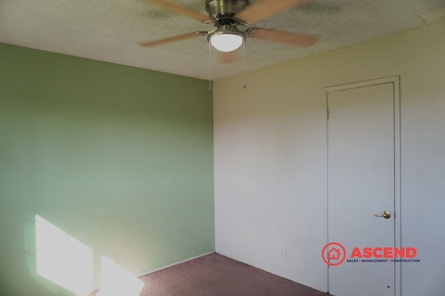 Building Photo - Beautiful 3-Bedroom Home