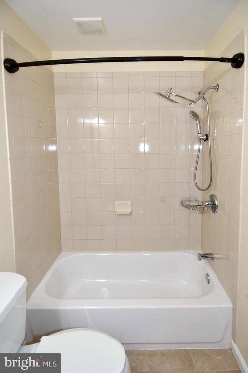 Building Photo - 5207 Newton St