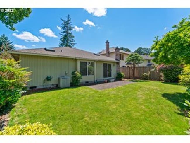 Building Photo - Single Level in Desirable Tigard Neighborhood
