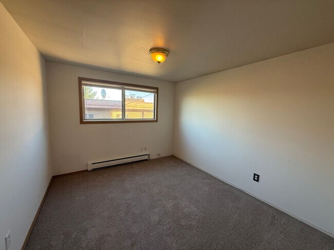 Building Photo - GOEL GUPTA