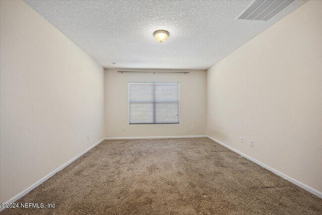 Building Photo - 65053 Lagoon Forest Dr
