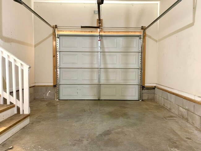 Building Photo - 118 N Cavalcade Cir