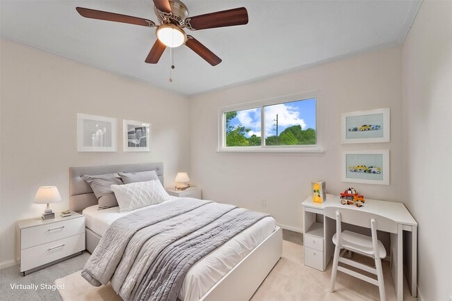 Building Photo - 417 W Hillary Cir